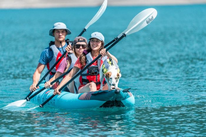 Надувная байдарка Kayak Glider-475 475x83х42см,3 весла, 3 сиденья, киль, до 230кг