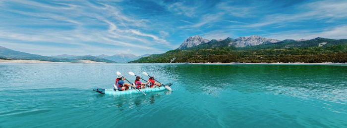 Надувная байдарка Kayak Glider-475 475x83х42см,3 весла, 3 сиденья, киль, до 230кг